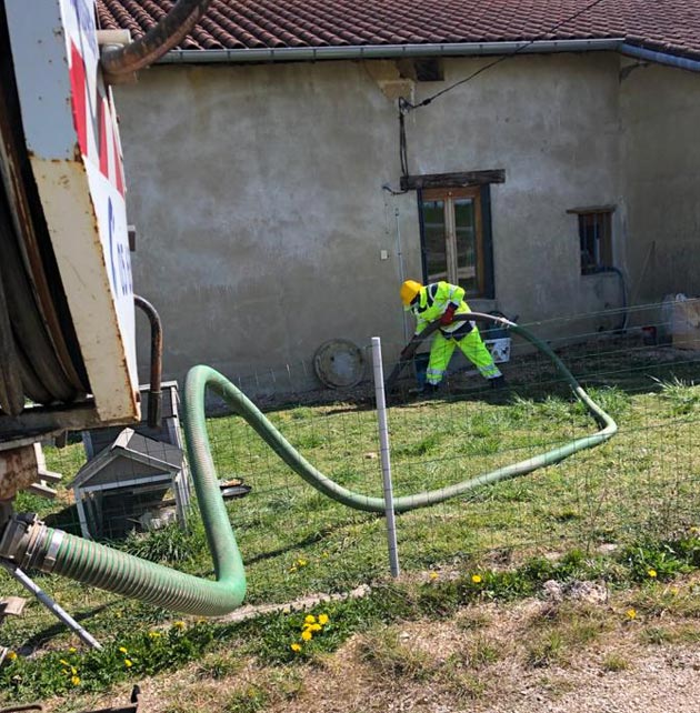 Vidange fosse septique dans l'Ain