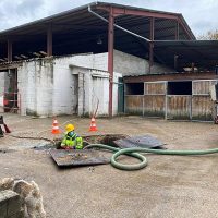 Intervention de débouchage de canalisation dans une ferme
